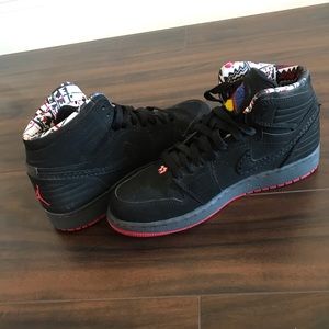 Nike Air Jordan 1 (Y)